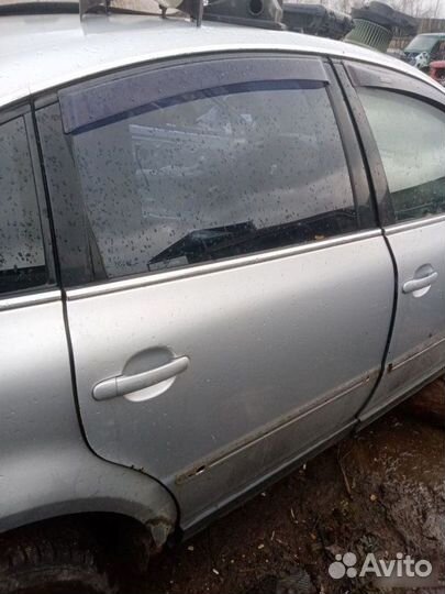 Дверь задняя правая Volkswagen Passat B5 2001