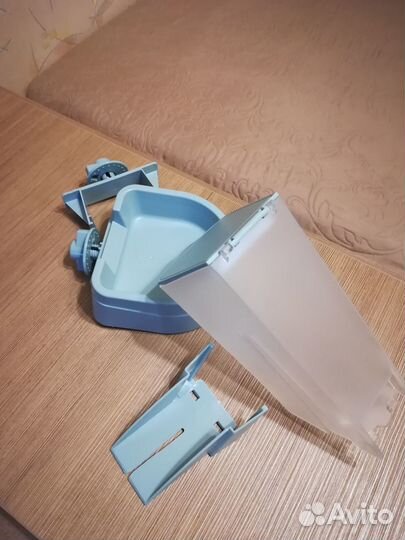 Автоматическая кормушка для домашних животных