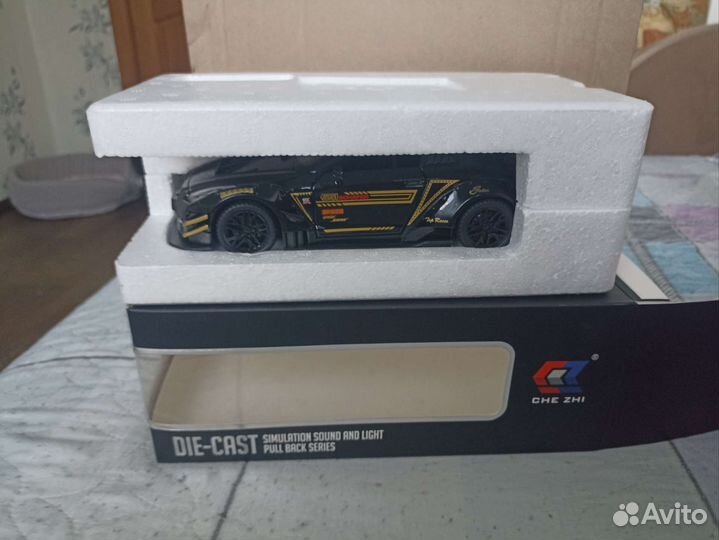 Инерционная машинка Nissan GTR коллекционная