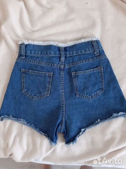 Джинсовые шорты