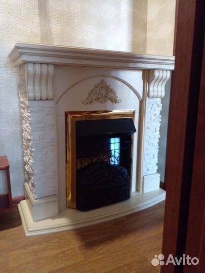 Электрокамин с эффектом пламени