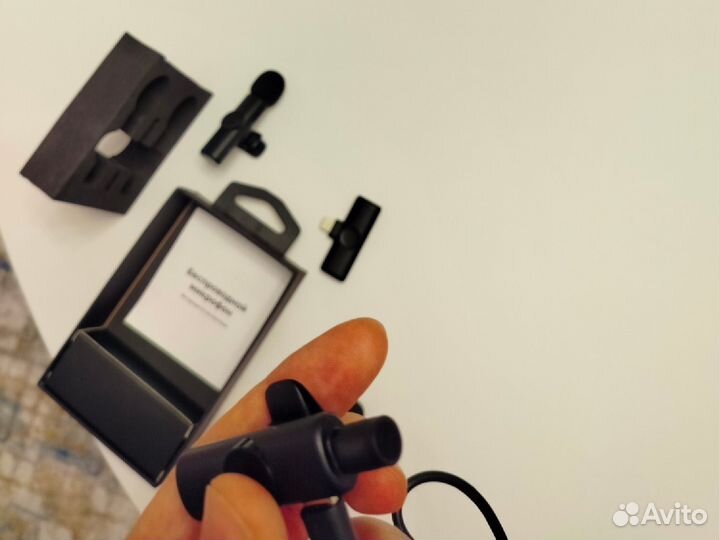 Беспроводные петличные микрофоны для iPhone