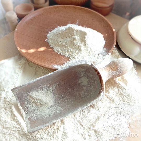 Деревянная кухонная утварь, совок, ложки, блюда