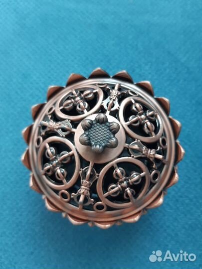 Сувениры разных стран Шкатулка металл Монголия