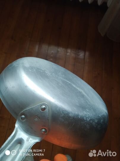 Сковорода алюминиевая новая