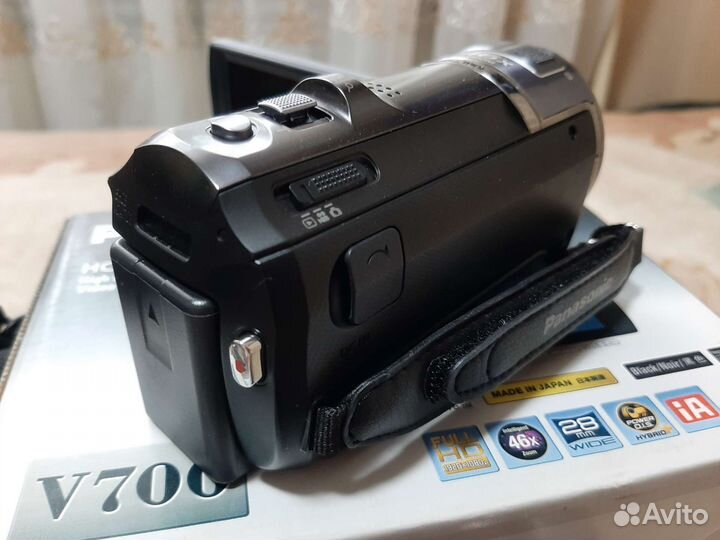 Видеокамера Panasonic HC-V700
