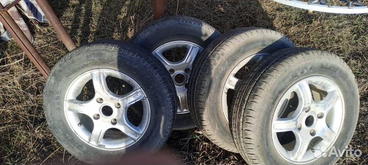 Tunga Zodiak 185/70 R14