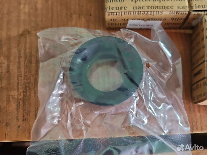 Уплотнительное кольцо свечного колодца