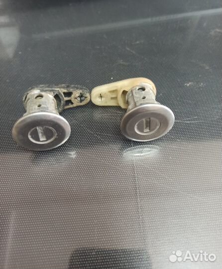 Ключ,личинка зажигание,двери рено логан 1