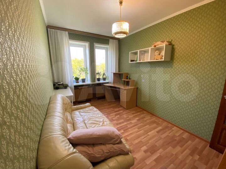 2-к. квартира, 52 м², 2/2 эт.