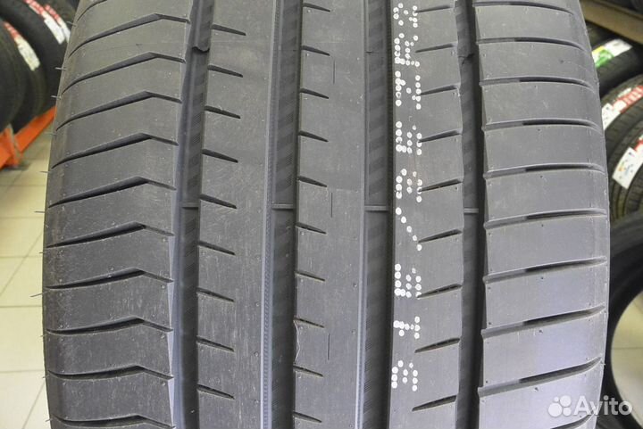 Kapsen Rassurer K3000 275/40 R21 и 315/35 R21 Y