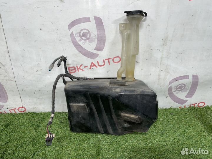 Бачок стеклоомывателя Chevrolet Suburban GMT400