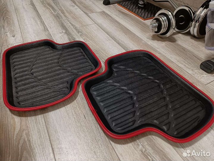 Универсальные задние коврики 2 шт