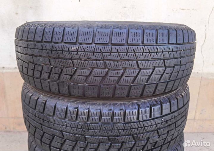 Bridgestone Blizzak VRX 185/60 R15 84Q
