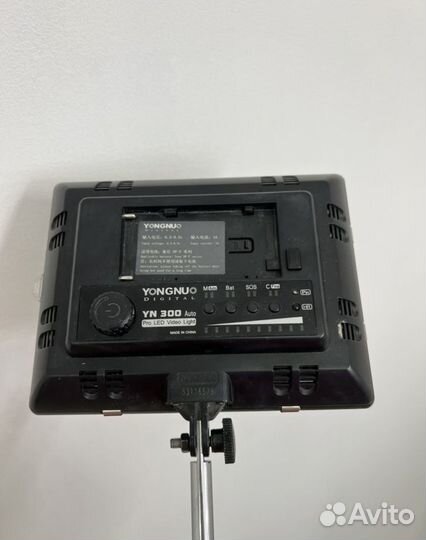 Видеосвет yongnuo 300