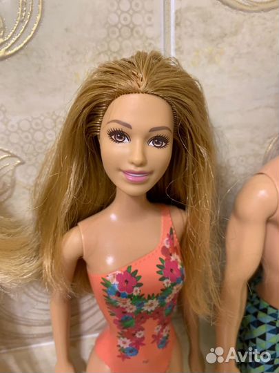 3 куклы Барби и 1 Кен