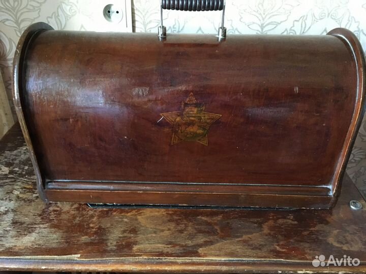 Швейная машинка бу 