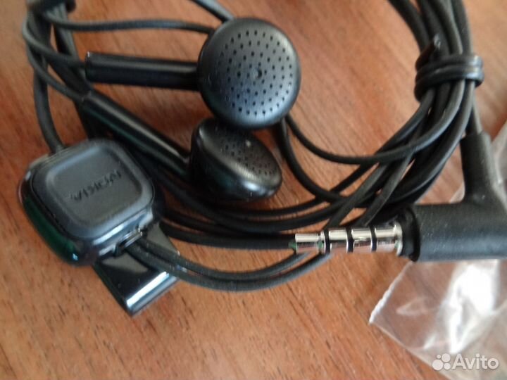 Разные гарнитур для телефонов