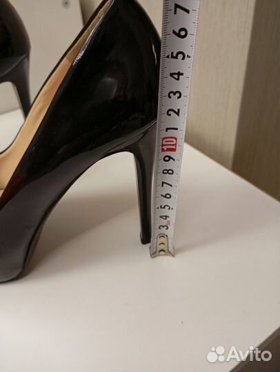 Туфли женские 38 размер guess