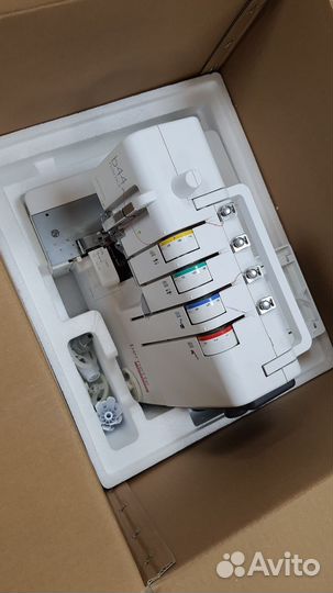 Оверлок Bernina Bernette Funlock B44