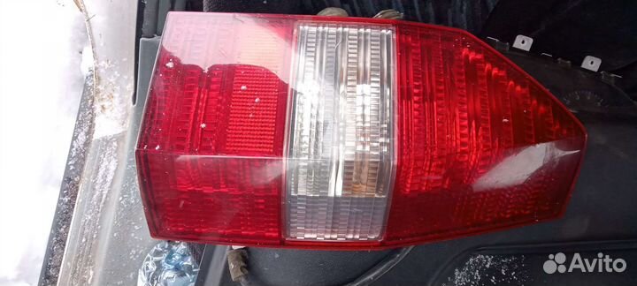 Фонарь Митсубиси chariot