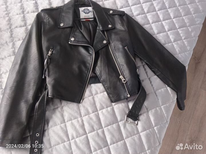 Куртка (косуха)укороченная новая46-48