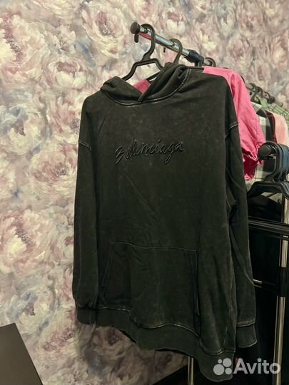 Свитшот женский оверсайз