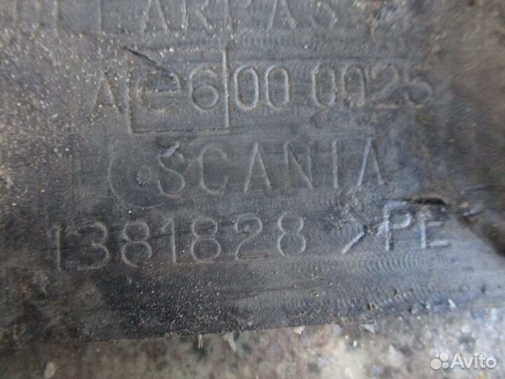 Брызговик Scania 1381828