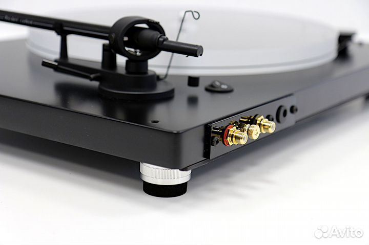 Проигрыватель винила New Horizon Model 201 Black