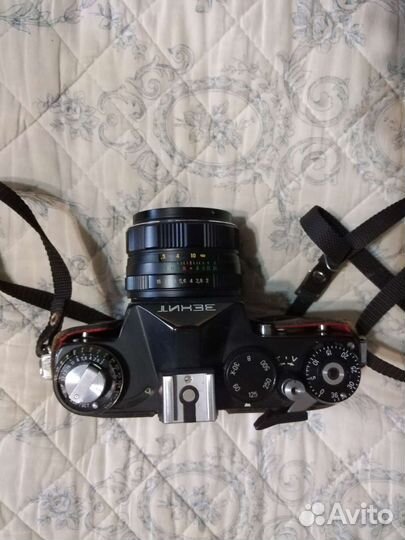 Плёночный фотоаппарат Зенит