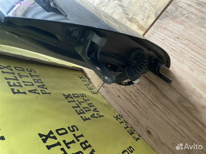 Дверь передняя левая Mitsubishi Grandis (NA4W) 20