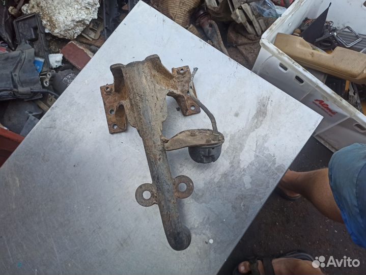 Фаркоп прицепное устройство Opel Rekord E