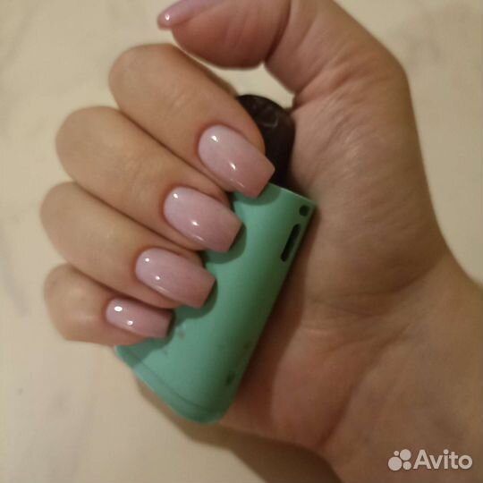 Маникюр и педикюр