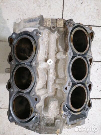 Блок цилиндров Nissan Teana J32 VQ25DE