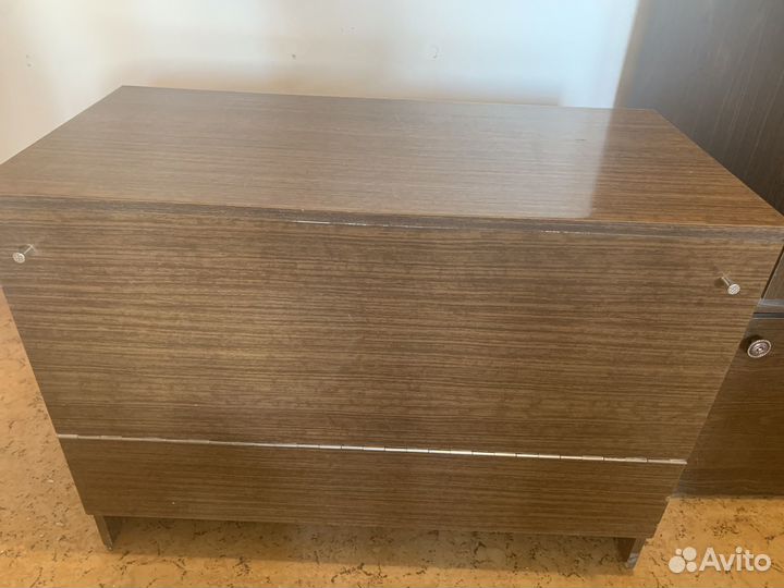 Тумбочка под телевизор с ящиком