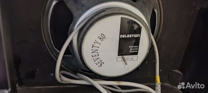 Гитарный комбоусилитель