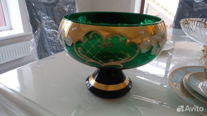 Фруктовница на ножке