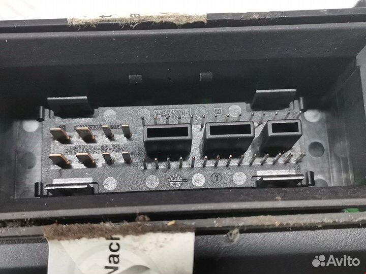 Панель для Volkswagen Touran 1