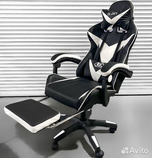 Игровое компьютерное кресло