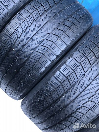 Michelin Latitude X-Ice XI2 255/50 R19