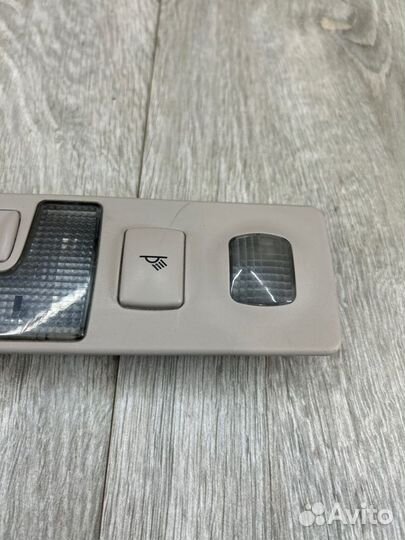 Плафон подсветки салона Audi A6 C5 ALF 2.4 1998