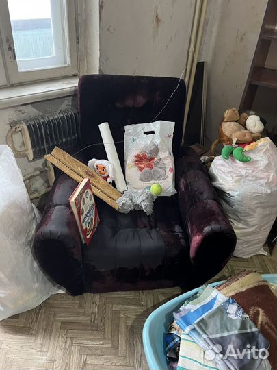 Диван с двумя креслами бу