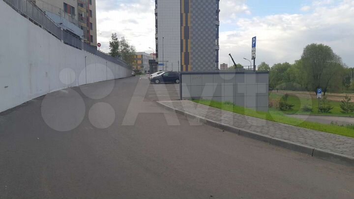 Машиноместо, 15 м²