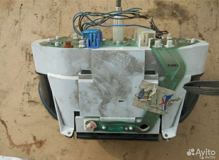 Щиток приборов Форд Эскорт