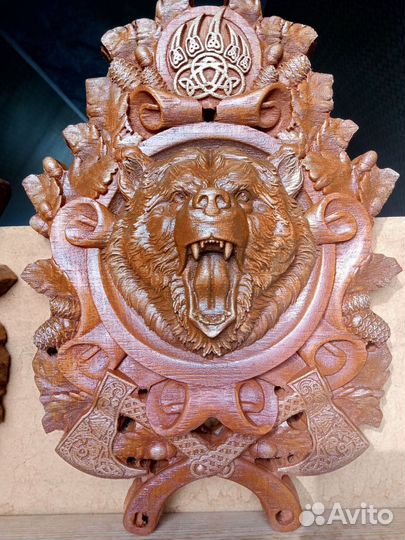 Панно резное из бука