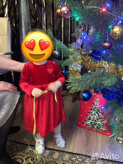 Нарядное платье для девочки