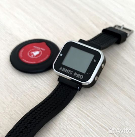 Комплект кнопка вызова официанта в ассортим и часы