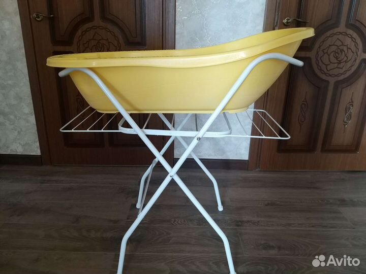 Подставка под ванну