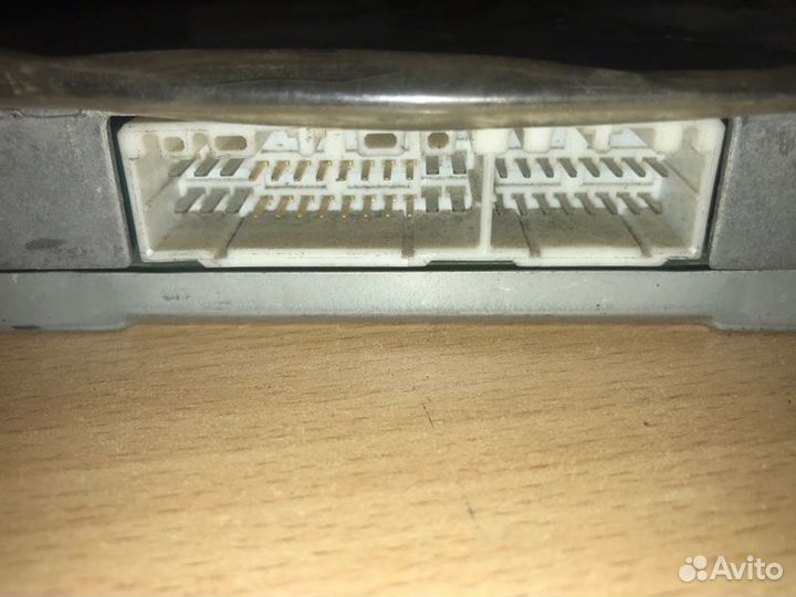 Блок управления двс Toyota Corolla