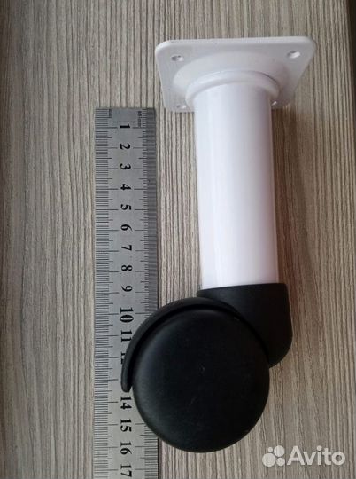 Мебельные ножки на колесиках